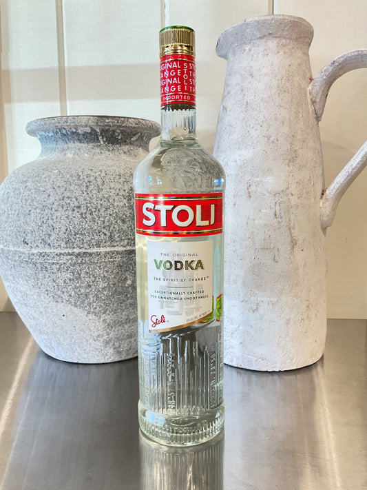 Stoli Vodka 1L